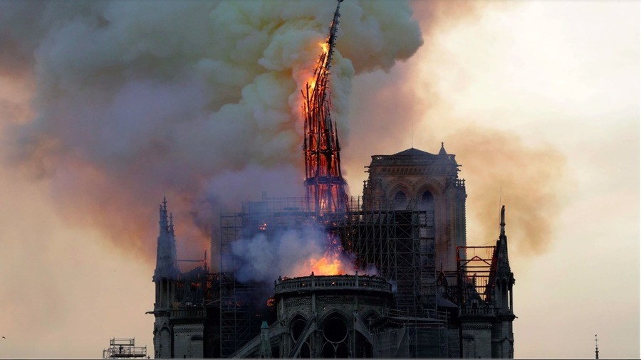 Notre+dame+burning+taken+from+the+new+york+timesparis+_bf0afd_7043516